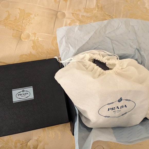PRADA Bucket Hat size M main image 2